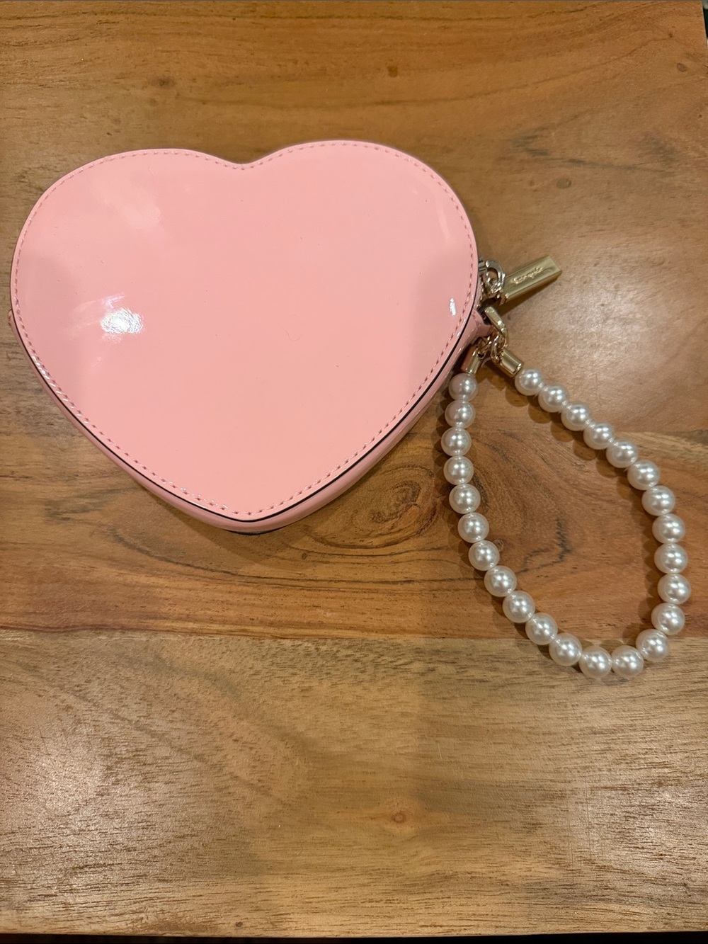 NWT Kate Spade New York Love Shack 3D Heart Wristlet - Picture 2 of 4